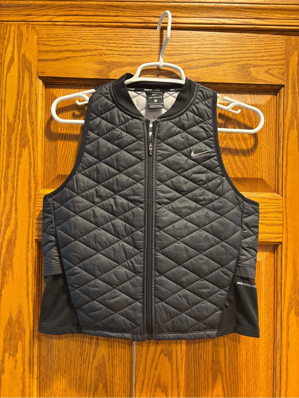 Nike Black Quilted Running Vest - Picture 1 of 3